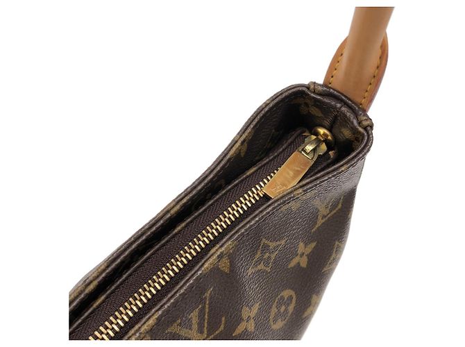 Borsa a tracolla Louis Vuitton Monogram Looping GM Marrone - vista 3