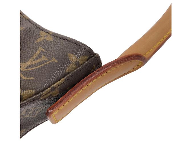 Borsa a tracolla Louis Vuitton Monogram Looping GM Marrone - vista 4