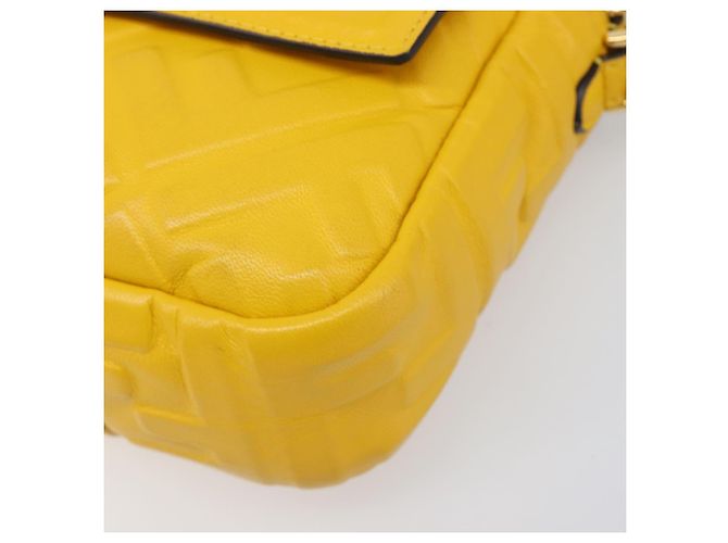 Borsa a spalla FENDI Zucca Mamma Baguette in pelle Gialla 8BR600 Auth yk20853SAM Giallo - vista 16