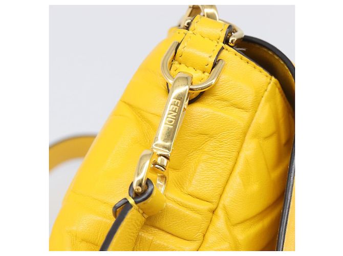 Borsa a spalla FENDI Zucca Mamma Baguette in pelle Gialla 8BR600 Auth yk20853SAM Giallo - vista 21