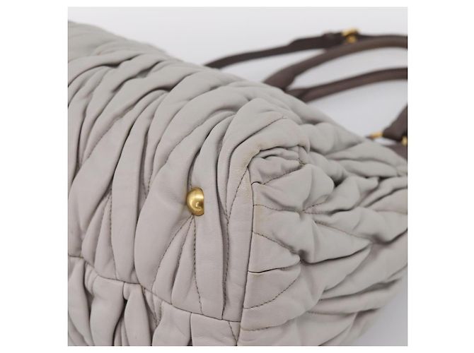 Borsa a mano Miu Miu Matelassé in pelle 2way Grigio Tono Oro Auth 199342A Marrone - vista 10