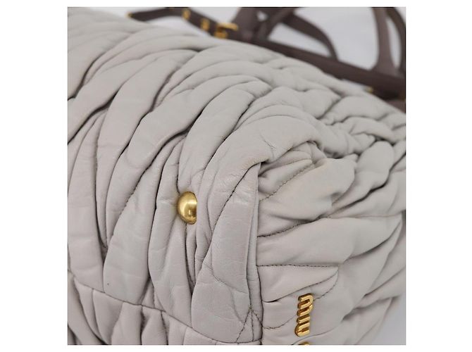 Borsa a mano Miu Miu Matelassé in pelle 2way Grigio Tono Oro Auth 199342A Marrone - vista 16