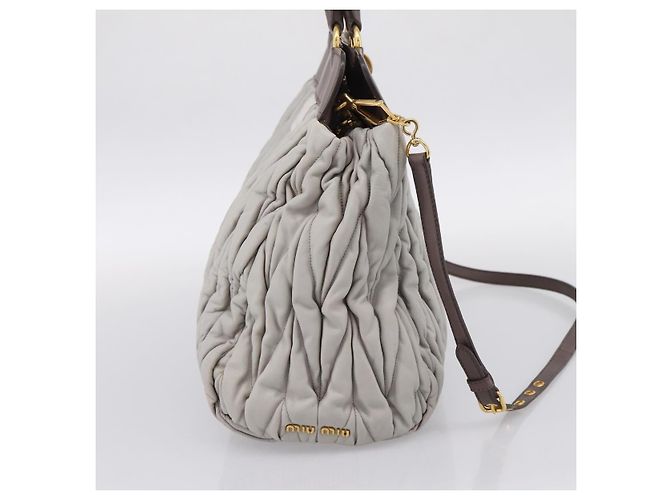 Borsa a mano Miu Miu Matelassé in pelle 2way Grigio Tono Oro Auth 199342A Marrone - vista 3