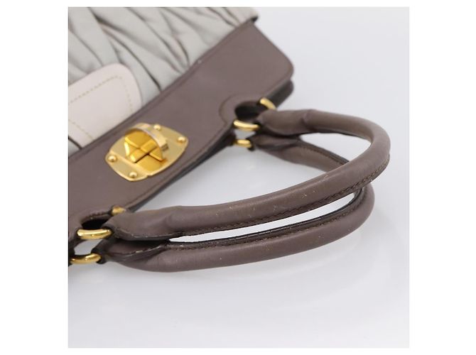 Borsa a mano Miu Miu Matelassé in pelle 2way Grigio Tono Oro Auth 199342A Marrone - vista 7