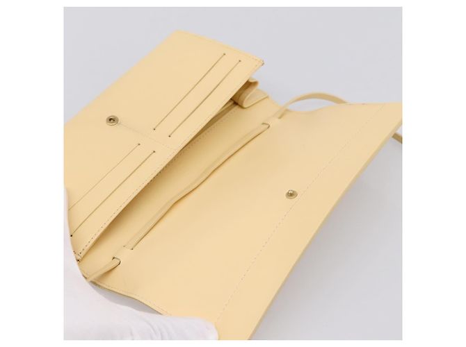 LOUIS VUITTON Borsa a tracolla Honfleur in pelle Epi Vanilla M5273A LV Auth 202238V - vista 18