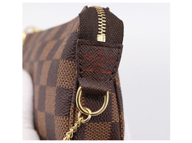 LOUIS VUITTON Damier Ebene Mini Pochette Accessory Pouch N58009 LV Auth 199474V - vista 18
