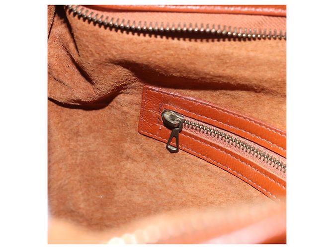 Borsa a tracolla MCM Vicetos in pelle marrone tono oro Auth BA15404 - vista 20