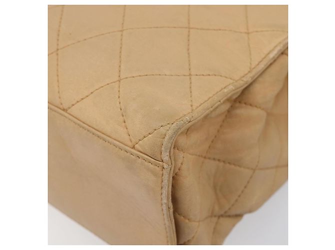Borsa a tracolla CHANEL Matelasse in pelle d'agnello Beige Gold CC Auth bs36843 D'oro - vista 14