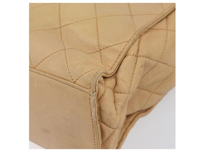 Borsa a tracolla CHANEL Matelasse in pelle d'agnello Beige Gold CC Auth bs36843 D'oro - vista 16