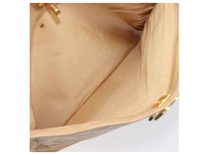 Borsa a tracolla CHANEL Matelasse in pelle d'agnello Beige Gold CC Auth bs36843 D'oro - vista 24
