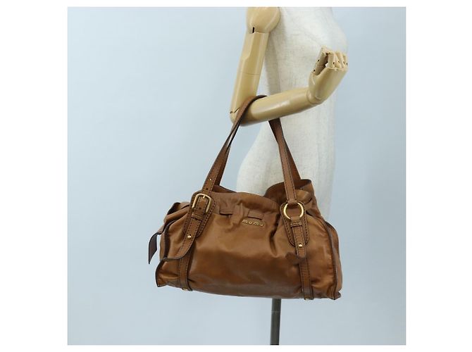 Borsa a tracolla Miu Miu con fiocco laterale in pelle marrone e tono oro Auth am12465V - vista 25