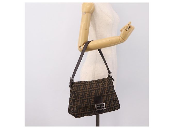 Borsa a tracolla FENDI Zucca Canvas Mamma Baguette Marrone Argento Auth 199802V - vista 23