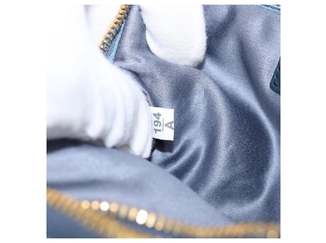 Pouch a mano Miu Miu in pelle azzurro e oro Auth 199107V D'oro Blu chiaro - vista 12