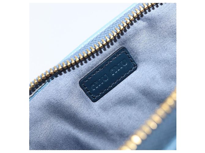 Pouch a mano Miu Miu in pelle azzurro e oro Auth 199107V D'oro Blu chiaro - vista 18
