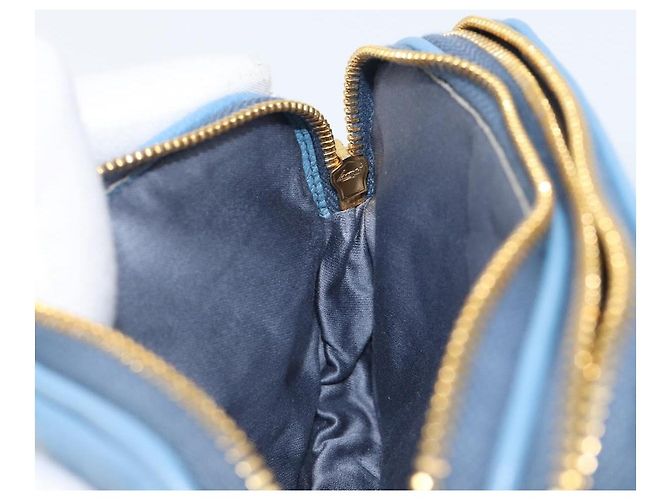 Pouch a mano Miu Miu in pelle azzurro e oro Auth 199107V D'oro Blu chiaro - vista 19
