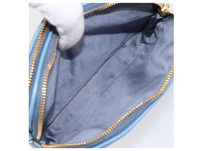 Pouch a mano Miu Miu in pelle azzurro e oro Auth 199107V D'oro Blu chiaro - vista 21