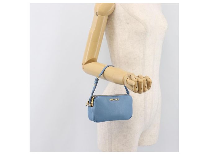 Pouch a mano Miu Miu in pelle azzurro e oro Auth 199107V D'oro Blu chiaro - vista 22