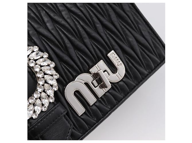 Borsa a tracolla Miu Miu Matelassé con catena in pelle nera argento Auth 202224A Nero - vista 17