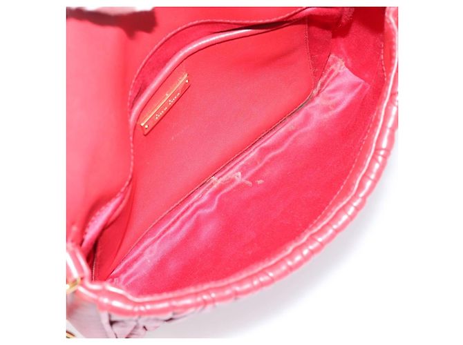 Borsa a tracolla Miu Miu Matelassé in pelle rossa e oro Auth 201956 Rosso D'oro - vista 10