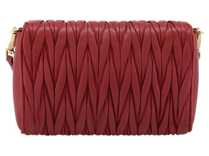 Borsa a tracolla Miu Miu Matelassé in pelle rossa e oro Auth 201956 Rosso D'oro - vista 2