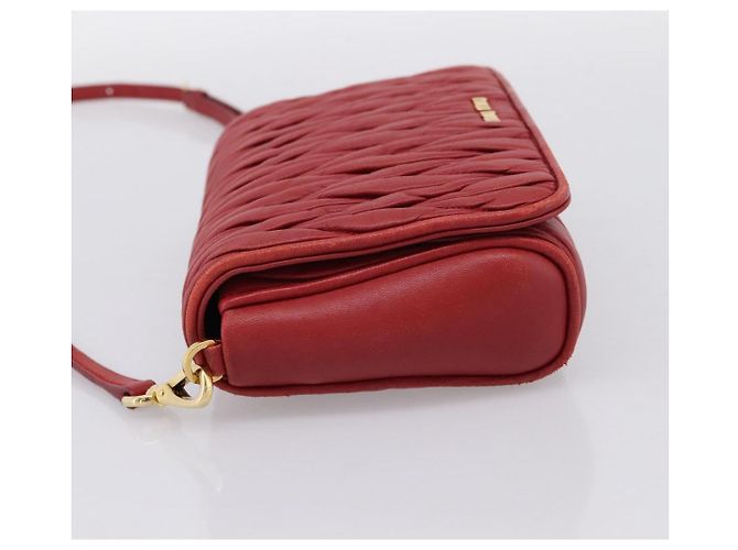 Borsa a tracolla Miu Miu Matelassé in pelle rossa e oro Auth 201956 Rosso D'oro - vista 3