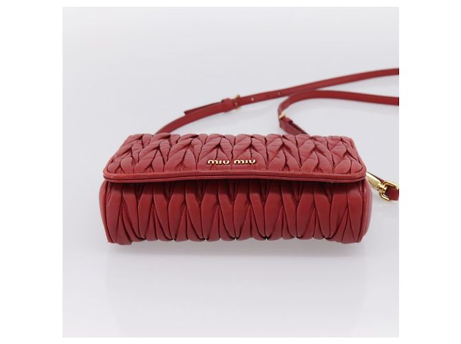 Borsa a tracolla Miu Miu Matelassé in pelle rossa e oro Auth 201956 Rosso D'oro - vista 5