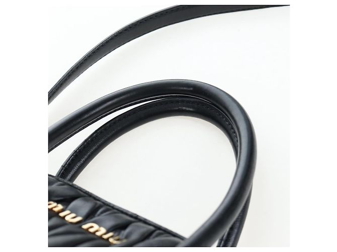 Borsa a mano Miu Miu Matelassé in pelle 2way Nero Oro Auth am12563V D'oro - vista 14