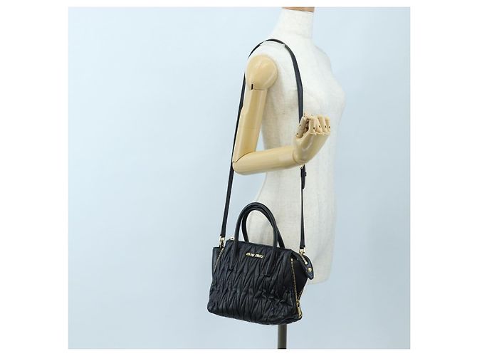 Borsa a mano Miu Miu Matelassé in pelle 2way Nero Oro Auth am12563V D'oro - vista 27