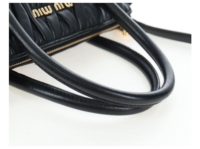 Borsa a mano Miu Miu Matelassé in pelle 2way Nero Oro Auth am12563V D'oro - vista 7