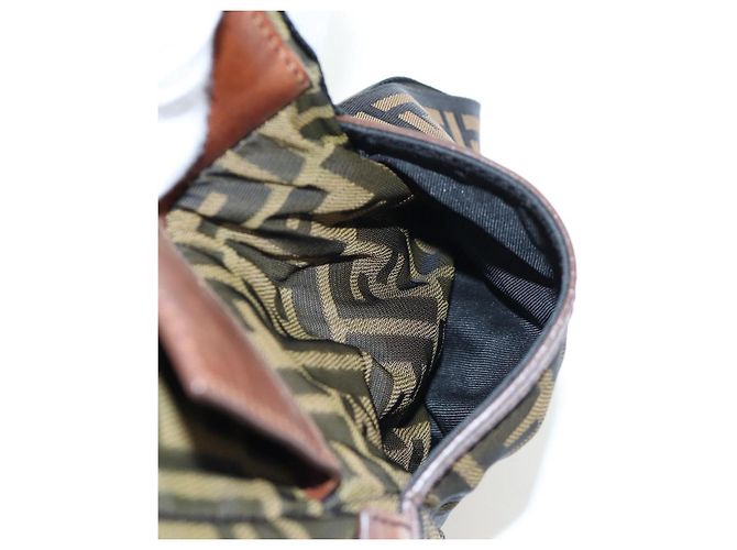 Borsa a tracolla FENDI Zucca Canvas Marrone Nero Auth 199194V - vista 22