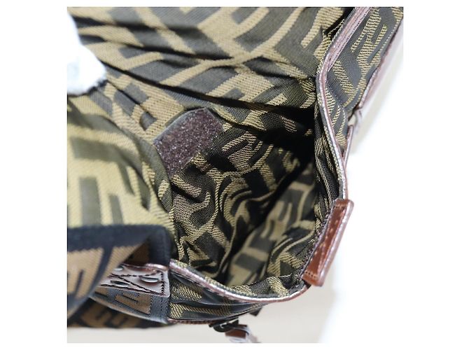 Borsa a tracolla FENDI Zucca Canvas Marrone Nero Auth 199194V - vista 26