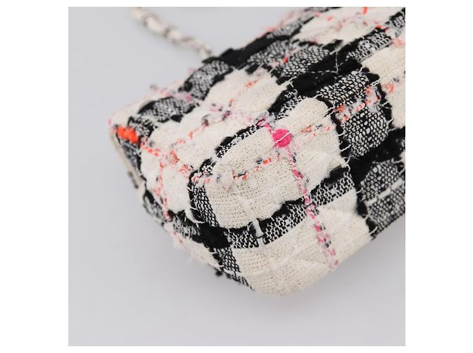 Borsa a tracolla CHANEL Mini Matelasse 20 in tweed Bianco Argento CC Auth 202073SM - vista 18