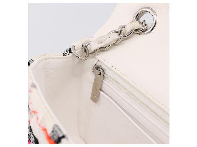 Borsa a tracolla CHANEL Mini Matelasse 20 in tweed Bianco Argento CC Auth 202073SM - vista 22