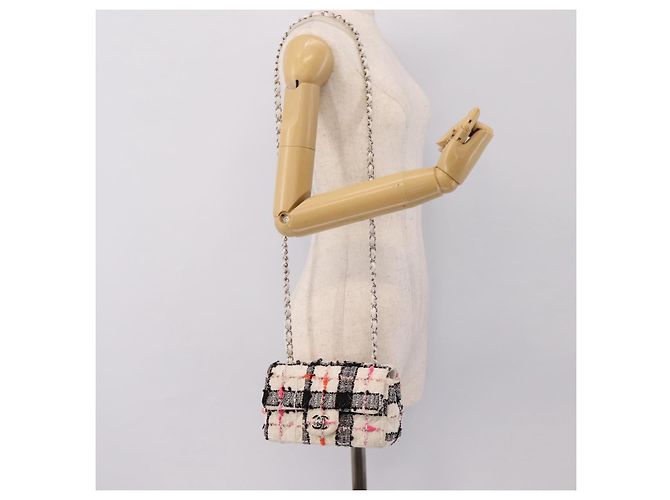 Borsa a tracolla CHANEL Mini Matelasse 20 in tweed Bianco Argento CC Auth 202073SM - vista 25