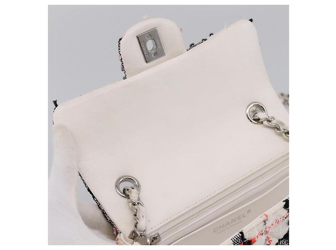 Borsa a tracolla CHANEL Mini Matelasse 20 in tweed Bianco Argento CC Auth 202073SM - vista 8