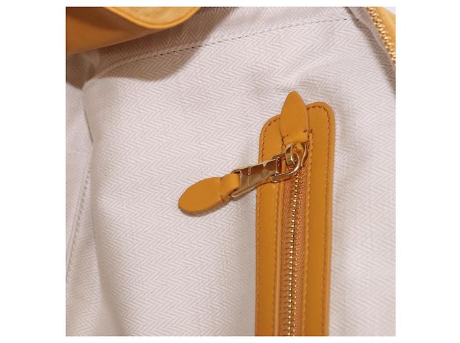 Borsa a tracolla Miu Miu Beau in camoscio Yellow Gold Auth ka5957SAM D'oro Giallo - vista 22