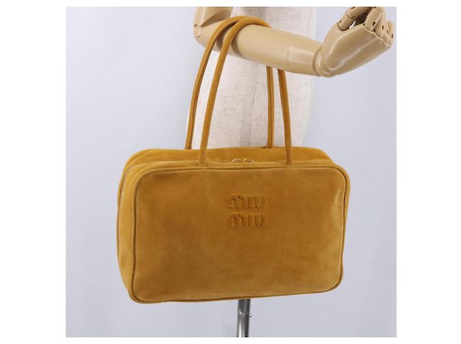 Borsa a tracolla Miu Miu Beau in camoscio Yellow Gold Auth ka5957SAM D'oro Giallo - vista 24