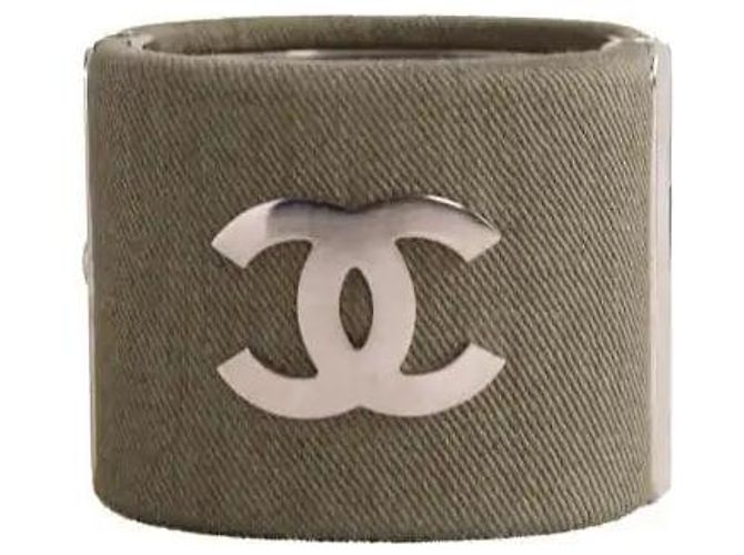 Pulsera Chanel de acero caqui - vista 2