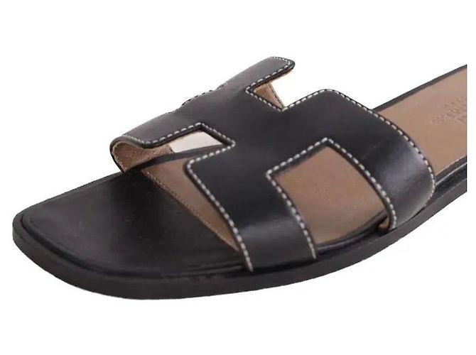 Sandali Oran Hermès in pelle nera Nero - vista 5