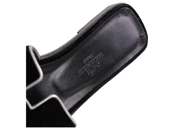 Sandali Oran Hermès in pelle nera Nero - vista 5