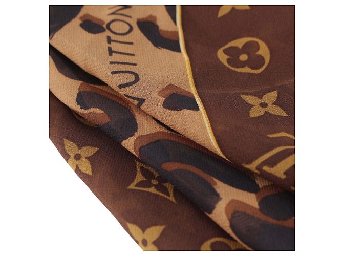 Sciarpa in crepe di seta Louis Vuitton Monogram con stampa leopardata marrone - vista 12