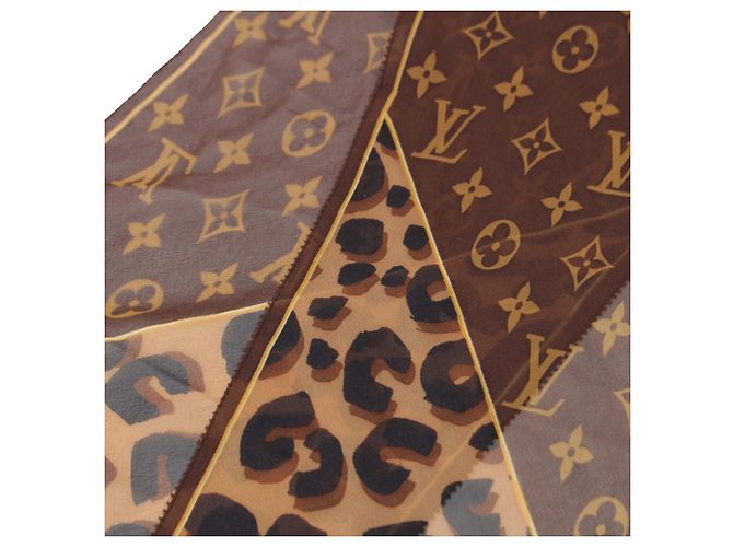 Sciarpa in crepe di seta Louis Vuitton Monogram con stampa leopardata marrone - vista 5