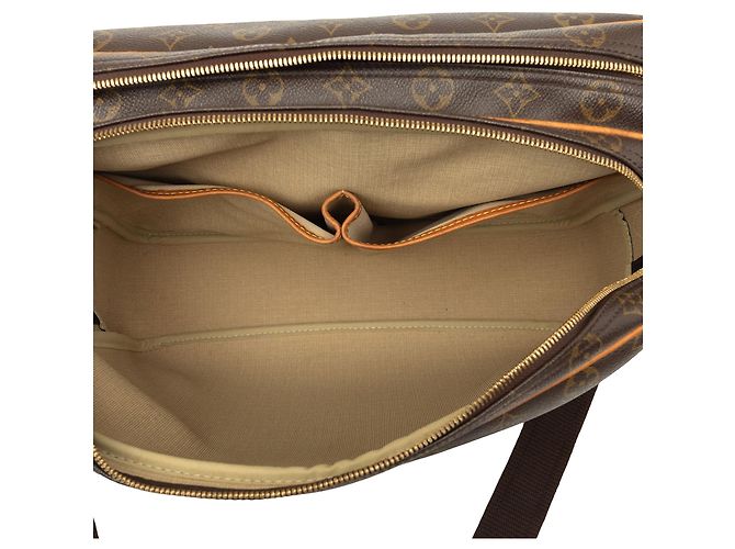 Borsa a tracolla Louis Vuitton Monogram Reporter GM Marrone - vista 4