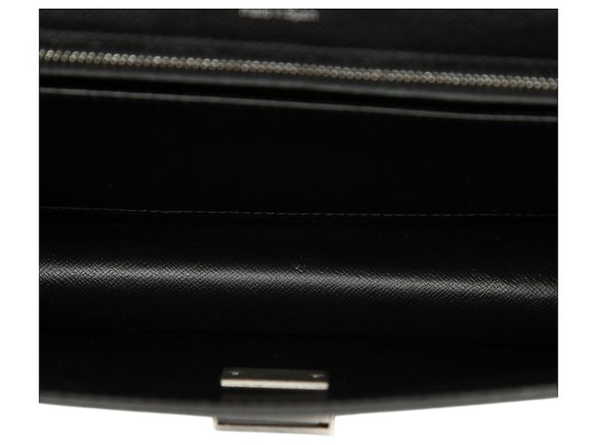 Borsa a pochette Louis Vuitton Taiga Selenga Nera Nero - vista 4