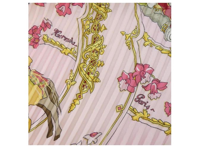 Hermès Hermes Plissierter Seidenschal in Rosa Pink - Ansicht 4