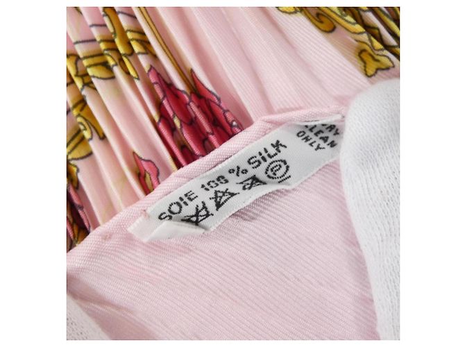 Hermès Hermes Plissierter Seidenschal in Rosa Pink - Ansicht 6
