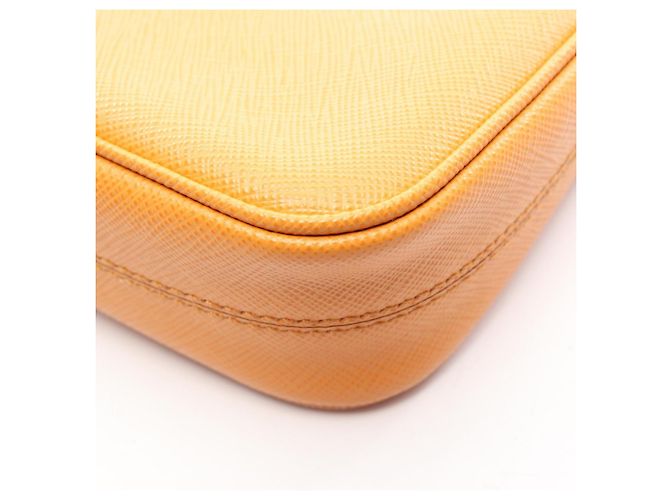Borsa a tracolla Prada in pelle Saffiano Arancione - vista 5