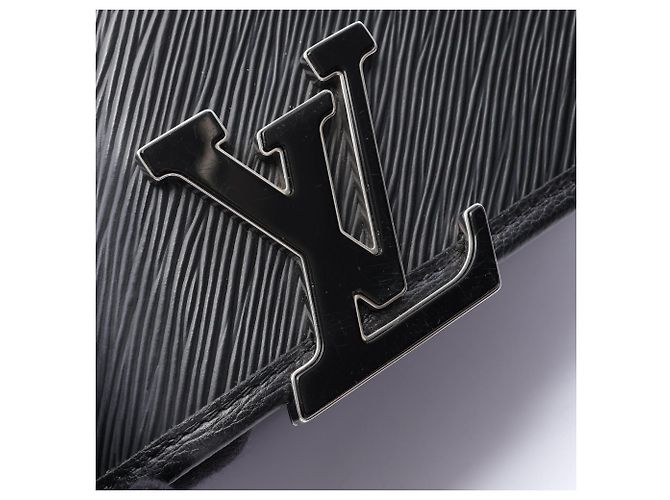 Borsa a tracolla Louis Vuitton Bussy NM Nero - vista 10