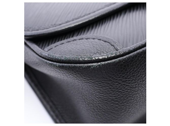 Borsa a tracolla Louis Vuitton Bussy NM Nero - vista 6