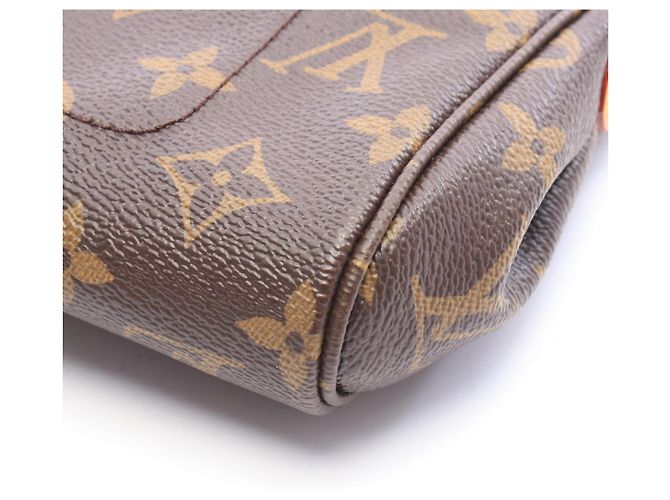 Borsa 2-Way Louis Vuitton Favorite PM Monogram Marrone - vista 6